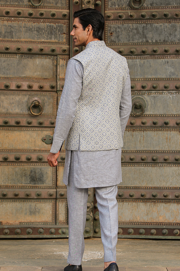 Grey Signature Reversible Moroccon Bandi & Kurta Set