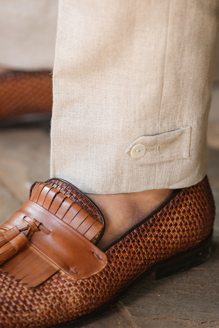 Beige Buttoned Collar Bandi Set
