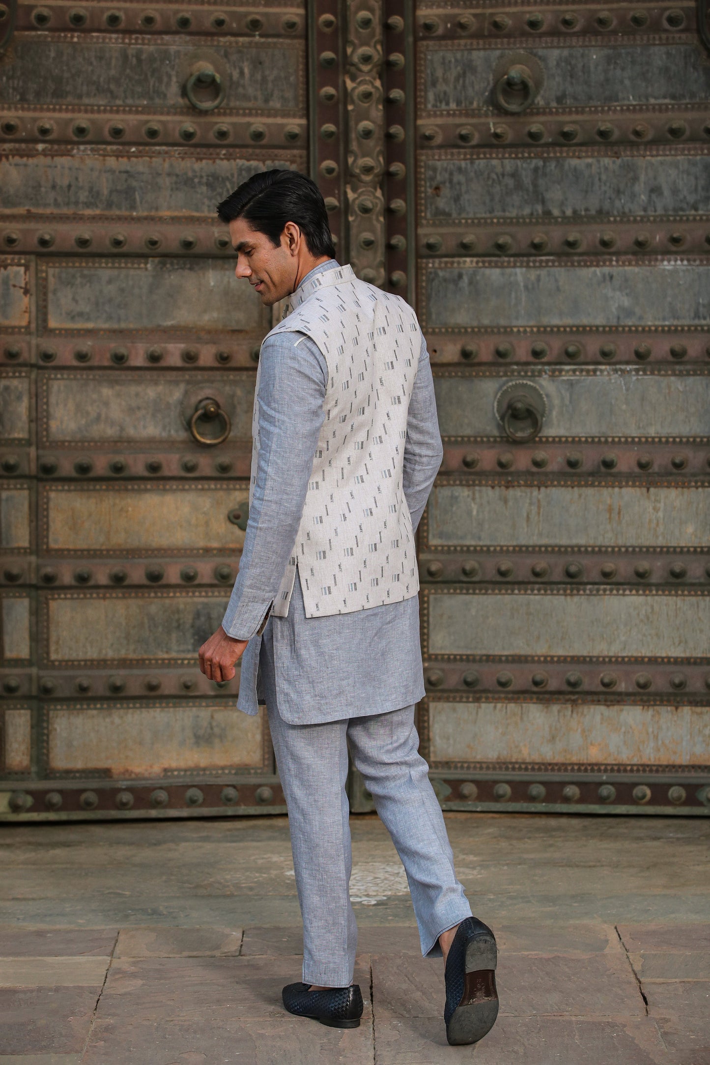Grey Signature Reversible Floral Bandi & Kurta Set