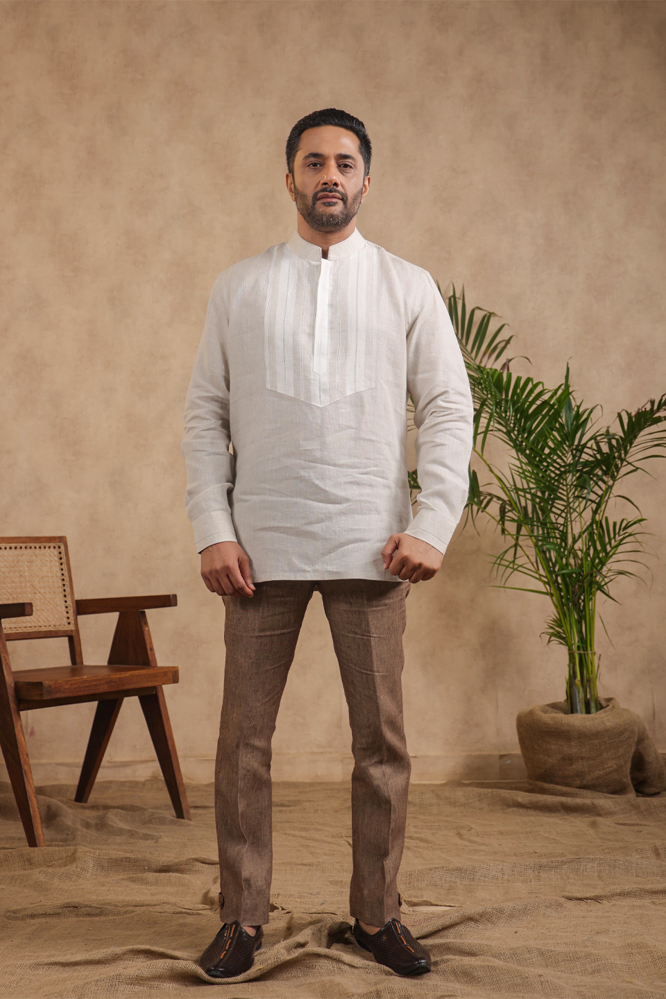 Full Sleeves Mandarin Collar Signature Kurta Shirt With Striped Yoke