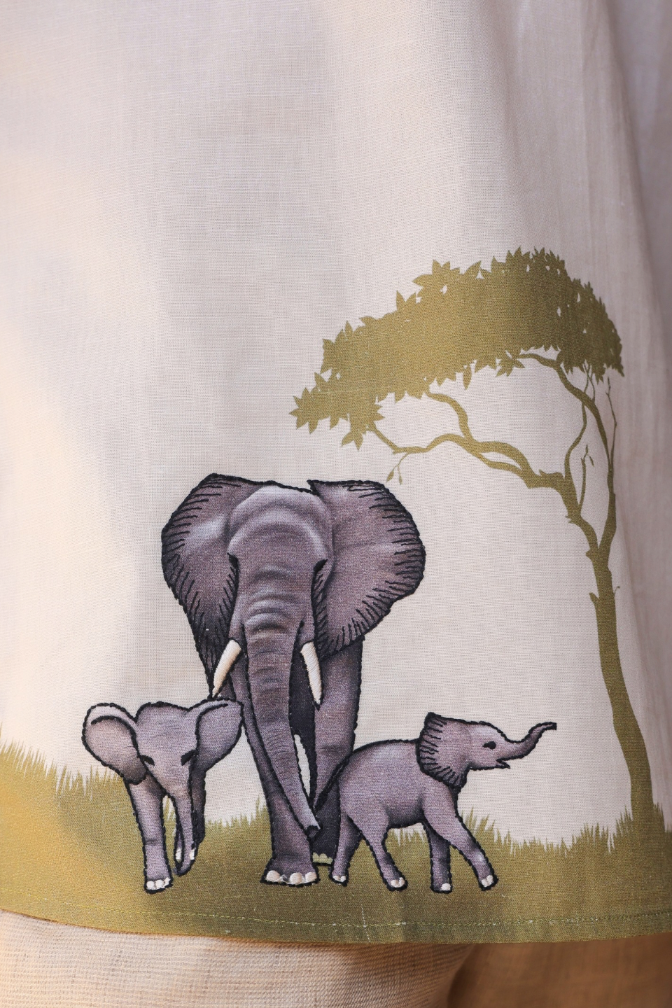 Ivory Embroidered Kurta Shirt Elephant