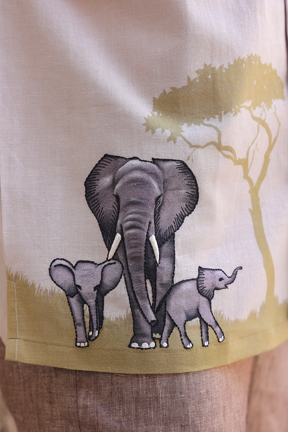 Ivory Embroidered Cuban Collar Shirt Elephant