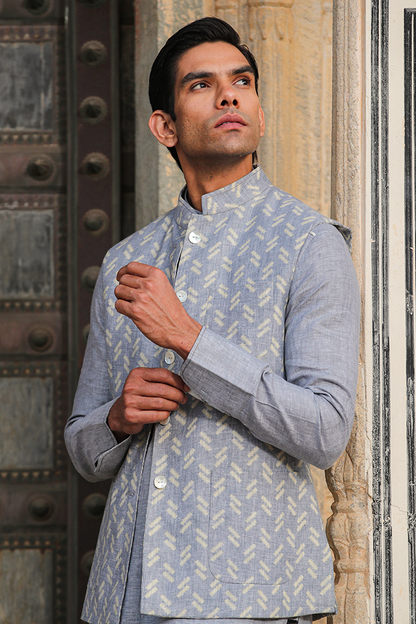 Grey Signature Reversible Moroccon Bandi & Kurta Set